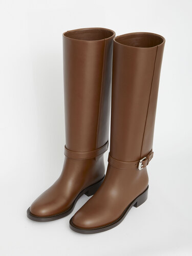 BURBERRY Leather boots 8070714