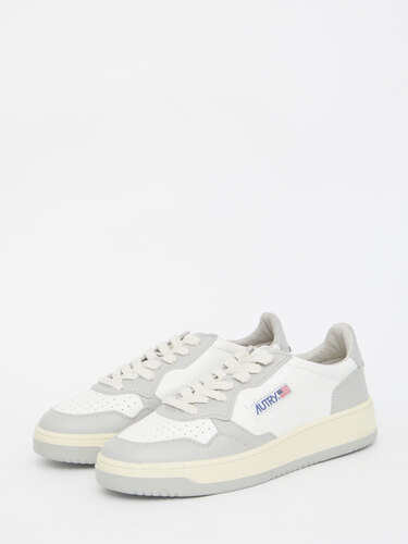 AUTRY Medalist grey and white sneakers AULM