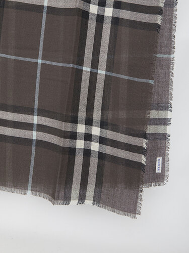 BURBERRY Check wool scarf 8077678