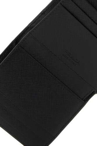 프라다 Black leather wallet  / 2MC066QME F0002