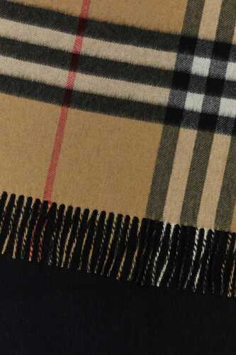 버버리 Embroidered cashmere scarf / 8078443 A1189