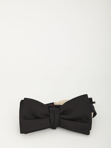 구찌 Silk bow tie 744030