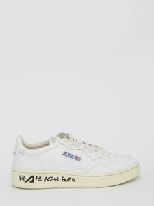 AUTRY Medalist white sneakers AVLW