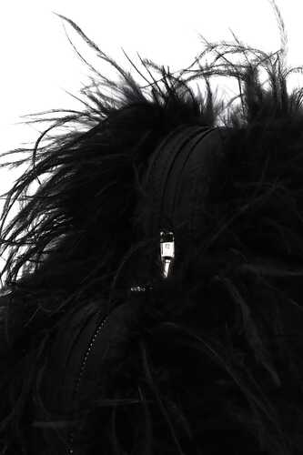 알렉산더왕 Black feathers clutch / 20123C01F 001